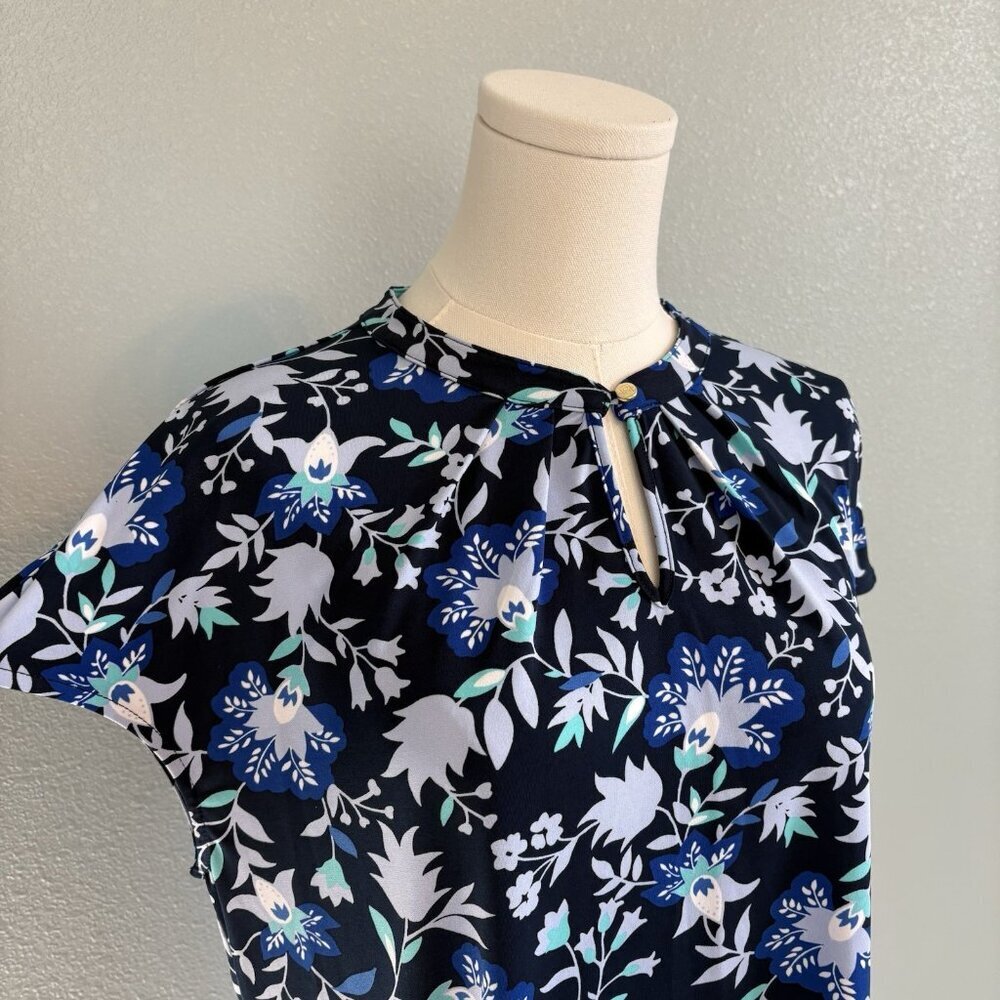 Liz Claiborne Women's Large Blue Floral Soft Stretch Work Causal Cap Sleeve Top - Picture 4 of 9